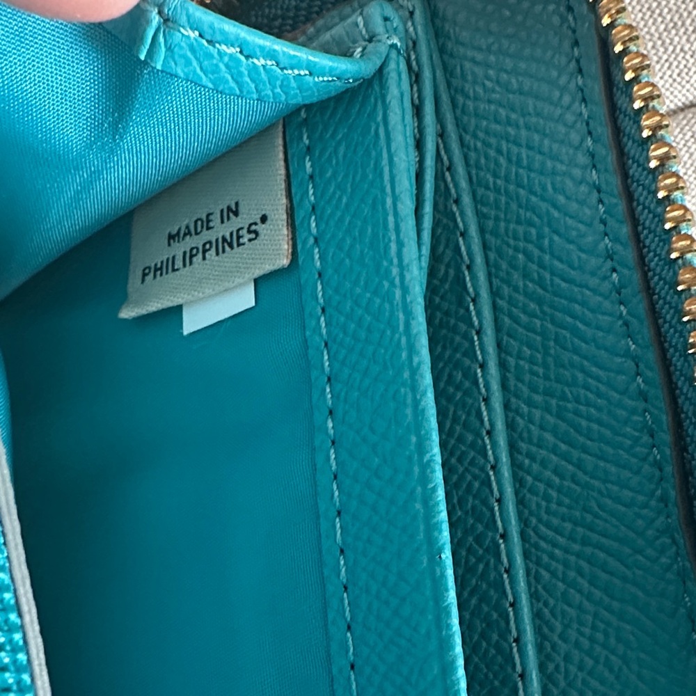 Coach Blue Studded Zip Wallet NWOT - Picture 7 of 7